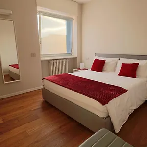 Isola Aparthotel