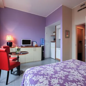  Aparthotel