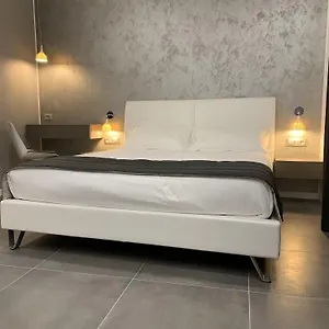 Bossi Aparthotel