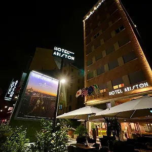Hotell Ariston