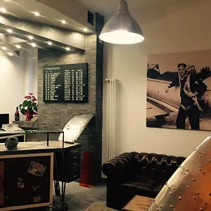 Hostel Atmos Luxe Navigli, Milán